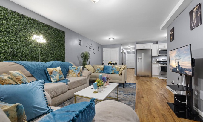 Newark Copropriété | FaithInn- 3 Bed 2 Bath EWR/PENN