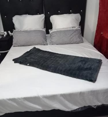 Parow Maison | Fajomi guest house