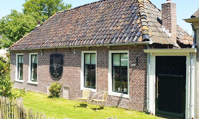 Jirnsum Maison | Fakânsjehûs Sfeervol met fijne tuin
