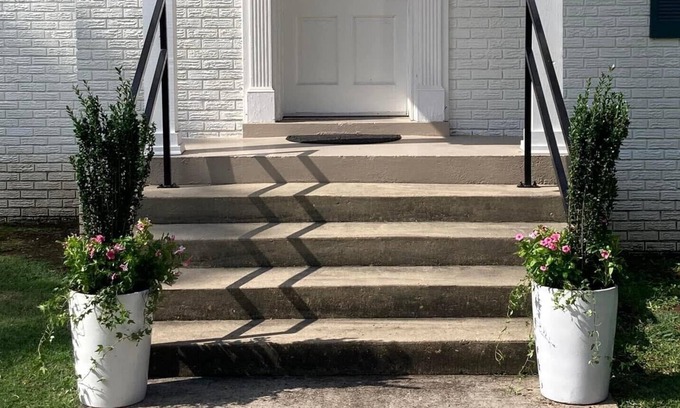 New Albany Maison | Falkner Inn is located on the birth site of author, William Faulkner