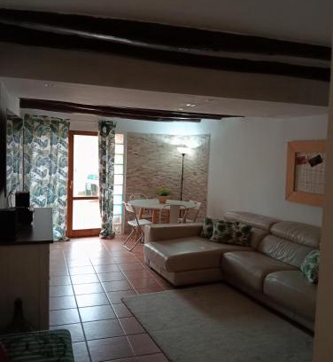 Letux Maison | Familiar casa en Letux