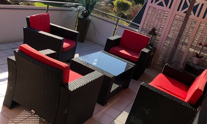 Fredenbeck Appartement | Familien- und Haustierfreundliche Wohnung in Fredenbeck mit Dachterrasse & Kamin