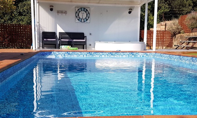 Ordis Cottage | Familles: 5 chambres + salle de bain, piscine privée chauffée, jacuzzi, espace de jeux