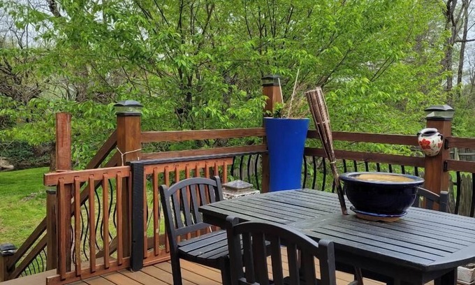 Hendersonville Maison | Family and small dogs friendly. Close to interstate, 15 minutes from Nashville