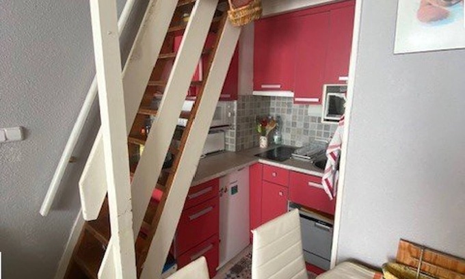 Arette Appartement | Family apartment for 6, direct slope access, balcony, parking, elevator