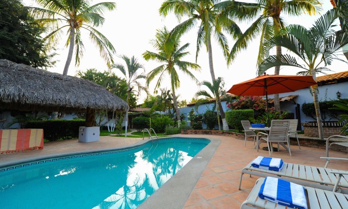 Brisas de Zicatela Appartement | Grand appartement confortable avec terrasse, piscine sans chlore, à 1 minute de la plage
