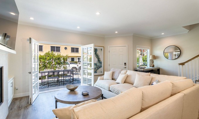 Naples Maison | Family Beach House | 400ft to Beach, Parking, BBQ