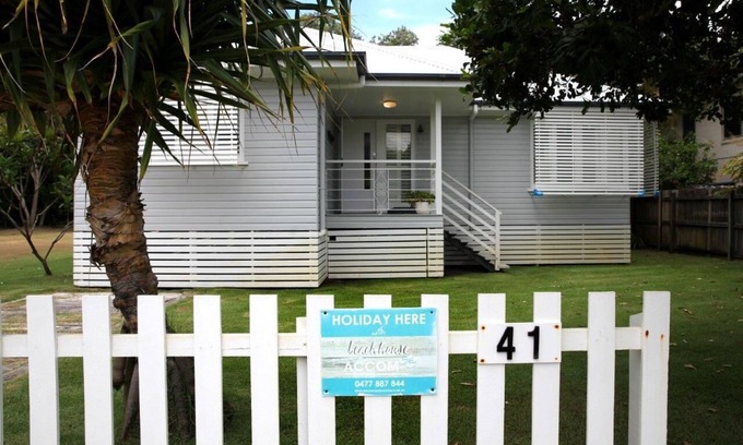 Currimundi Maison | Maison familiale au bord de la mer au lac Currimundi
