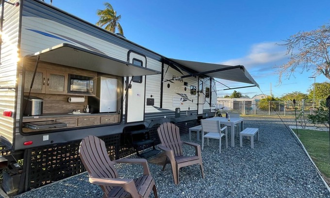 Jobos Maison | Family Camper in Isabela, 5 minutes from Jobos beach