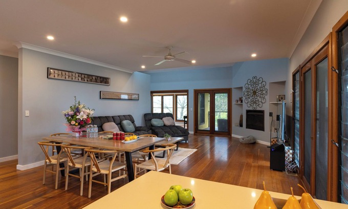 Greta Maison | Family Camping Paradise with Kangaroos and Nature