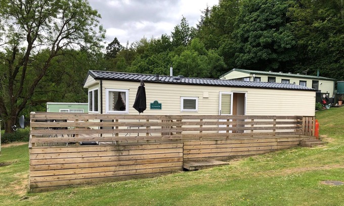 Balminnoch Chalet De Ski | Family Caravan at Beautiful Three Lochs Park