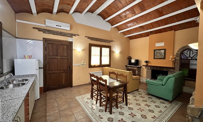 Benalua de Guadix Appartement | Cave familiale pour 4 personnes