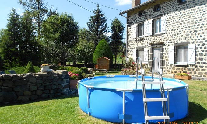 Alleyrac Maison | Gite Familial, 3 clefs, calme, carrefour de la randonnée,Sud de l'auvergne