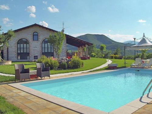 Furlo Maison | Family Cottage in Cagli with Pool