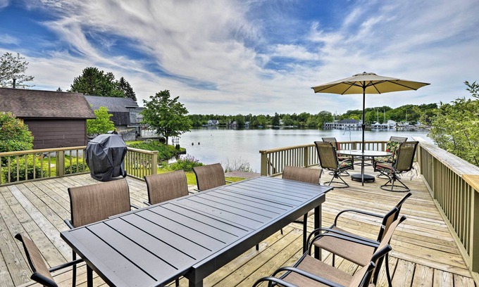 Chaumont Cottage | NOUVEAU! Cottage familial sur la baie de Chaumont, à pied du centre-ville