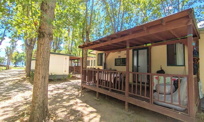 Tuoro sul Trasimeno Maison | Mobilehome standard avec véranda couverte près du lac Trasimène
