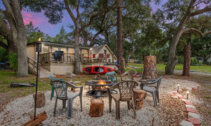 Fort McCoy Maison | Family Forest Retreat, Paradise at Point Pleasant!