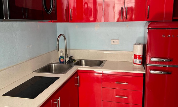 San Juan Appartement | Spaceful 2BR Walking distance to Ocean and Ferry