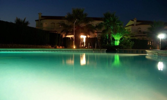 Miami Platja Maison | Famille climatisée sympathique, classe maison de luxe de vacances avec piscine à louer