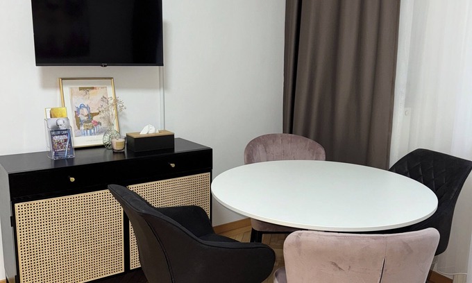 Margareten Appartement | Family-friendly apartment: modern, prime location, fully equipped