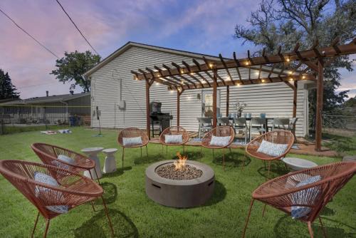 Lamar Heights Area Maison | Family-Friendly Arvada Getaway with Games Galore home
