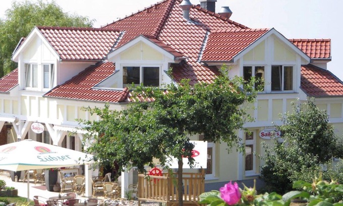 Alt Gaarz Villa | Appartement confort adapté aux enfants, près de la plage, vue mer