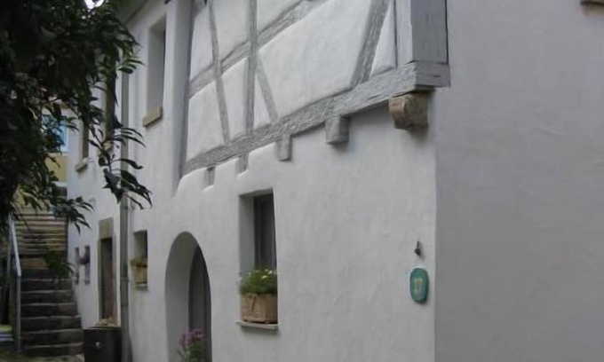Frickenhausen a. Main Maison | maison familiale pour vous seul avec jardin animaux acceptés
