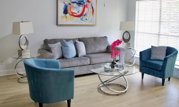 Grapevine Maison | Family-Friendly Home at the Heart of DFW- close to all popular attrations!