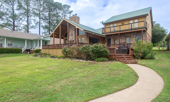 Enchanted Oaks Maison | Cedar Creek Lake Location de vacances Lakefront Home