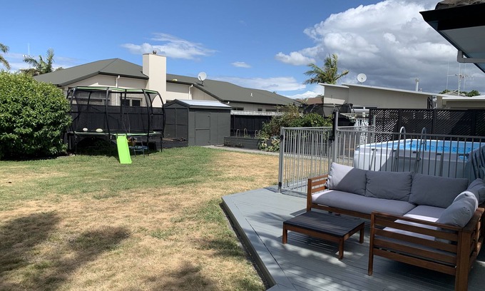 Papamoa Beach Maison | Family Friendly Retreat