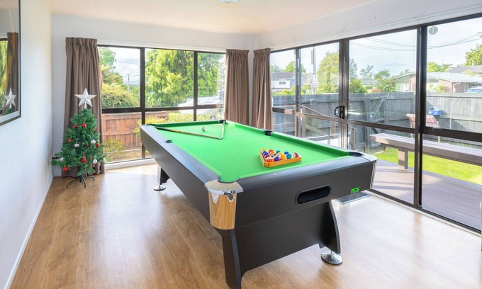 Lynmore Maison | Family Friendly Retreat in Rotorua's Top Suburb