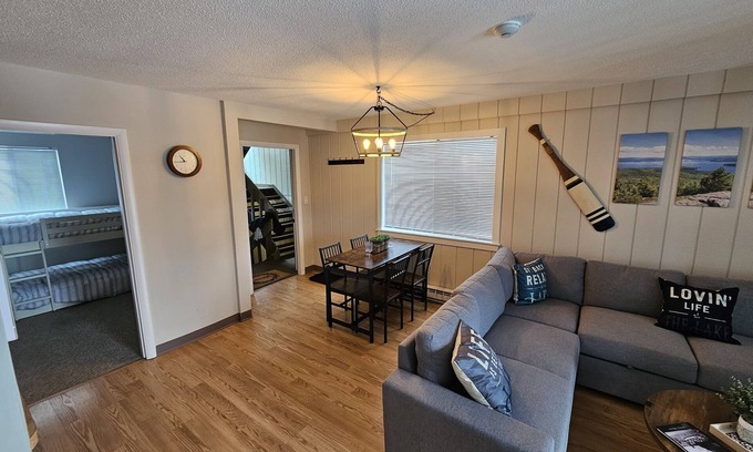 Weirs Beach Copropriété | Family Friendly Retreat by the Lake