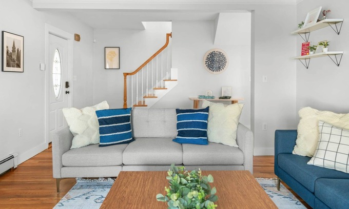 Everett Maison | Family-Friendly Rose Cottage | Near Encore | 4 Beds 3 Baths
