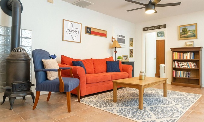 Nocona Autre | Colorful,CozyTX Cabin on Peaceful Farm