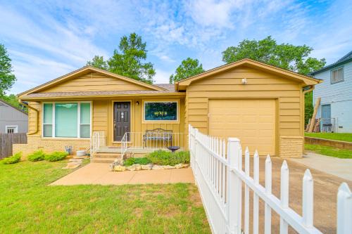 Sand Springs Maison | Family-Friendly Sand Springs Home about 8 Mi to Tulsa!