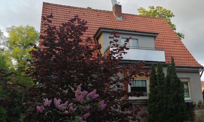 Lichterfelde Appartement | Family-friendly holiday floor in the green area of Lichterfelde with rail connection