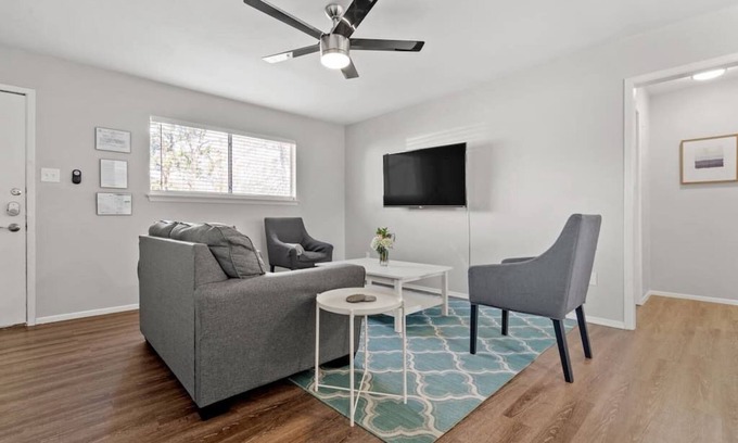 Central Arlington Appartement | Family Friendly! WALK to AT&T Stadium. Spacious & Clean.