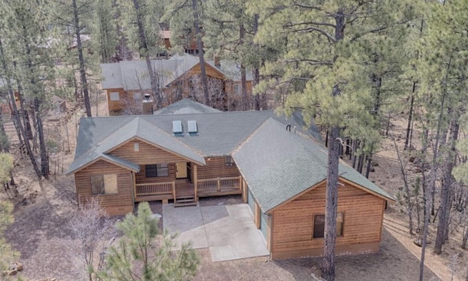 Pinetop Cabine | Animaux admis de plain-pied 1680 m² Pinetop Lakes CC 3bd 2 ba Cabine 3bd 2ba