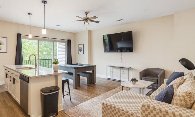 Glen Iris Appartement | Family & Group Retreat|3 Queens + Pool Table 4th