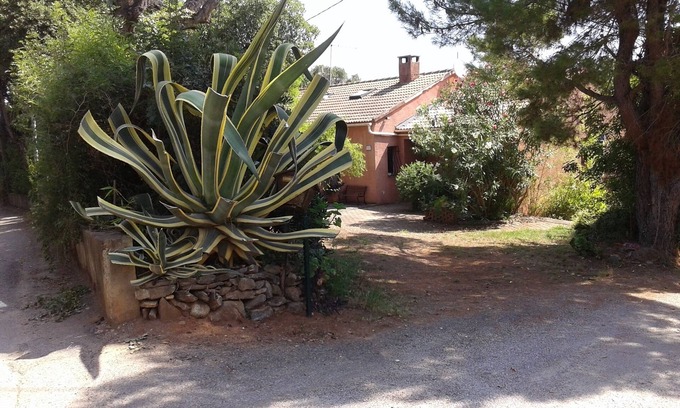 Santa-Lucia-di-Moriani Maison | maison de famille 4 ou 6/7 pers quartier résidentiel