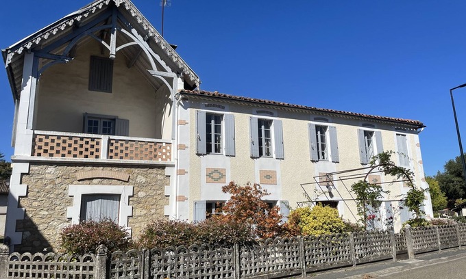 Luxey Maison | Maison familiale au cœur d’un village landais