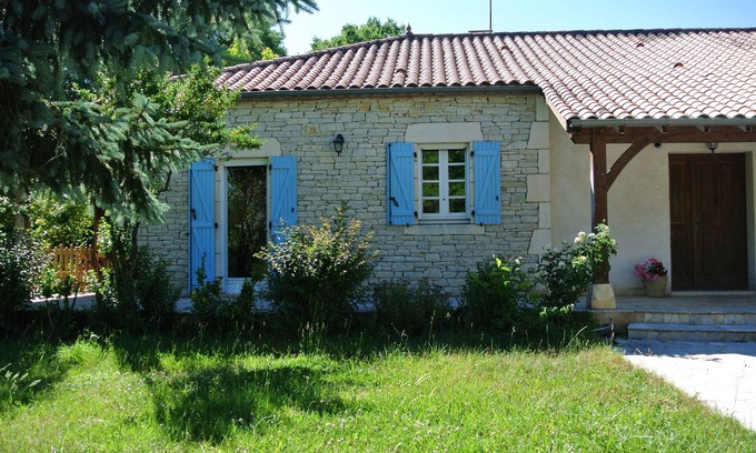 Thedirac Maison | Maison familiale près sites touristiques remarquables