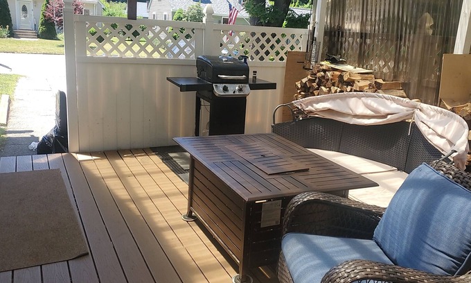 Nashua Maison | Family home w firepit & propane table near booming downtown, skiing, & hiking.