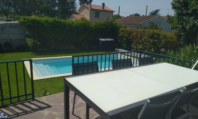 Mauze-sur-le-Mignon Maison | Family house with private pool 8*4