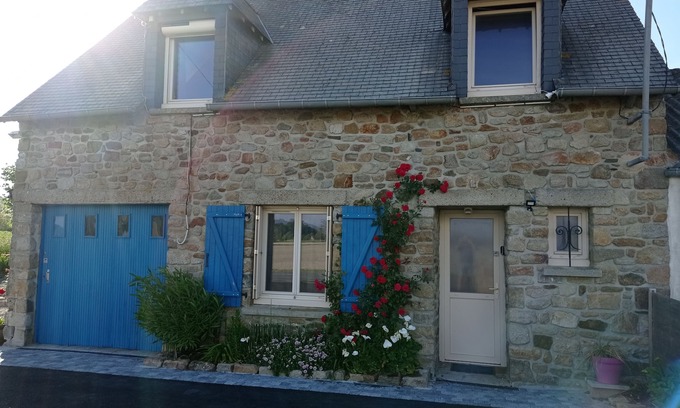 Mont-Dol Maison | Maison avec jardin et terrasse proche de la mer 10 pers,4 ch,2 salles de bain