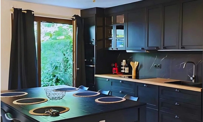 Cran-Gevrier Appartement | Family Modern Green Loft –La Tonnelle | Parking & Jardin