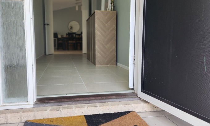 Worrigee Maison | Family & Pet-Friendly, Large Home Surrounded by Ocean, Wine & Country