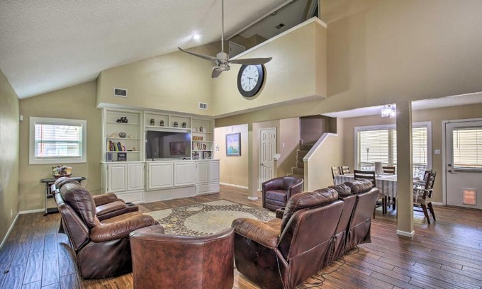 Boerne Maison | Family Retreat about 1 Mi to Hill Country Mile!
