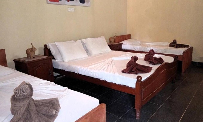 Habarana Cabine | Family Room - Eagles Wing's GuestHouse