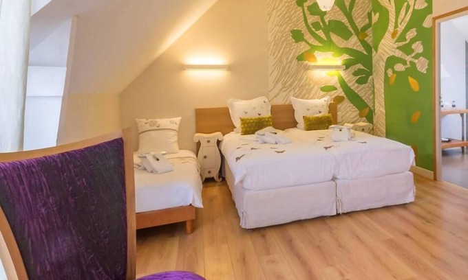 Plumergat Maison | chambre Arbre dOr